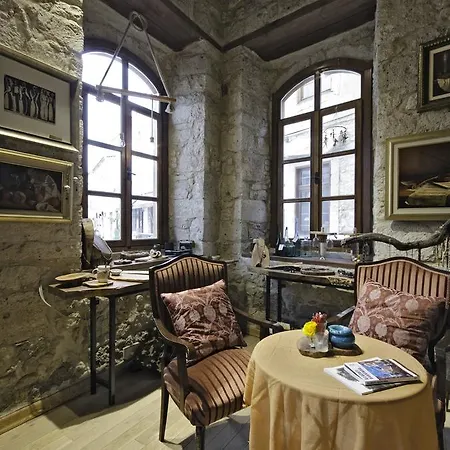 Tilla Alacati